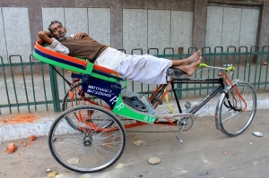 sleeping_rickshaw_driver